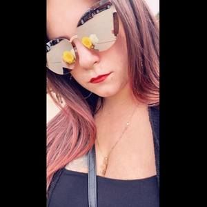 Meet your Posher, Raquel